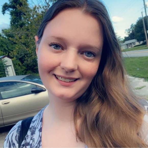 Meet the Posher Other - Meet your Posher, Erin